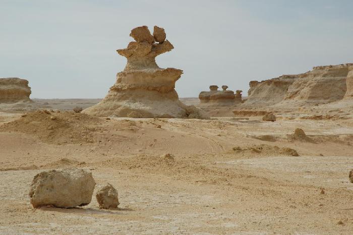 Entre Maradah et Brega forme bizarre
