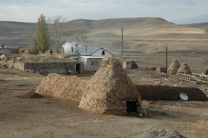 Village prs de Horasan