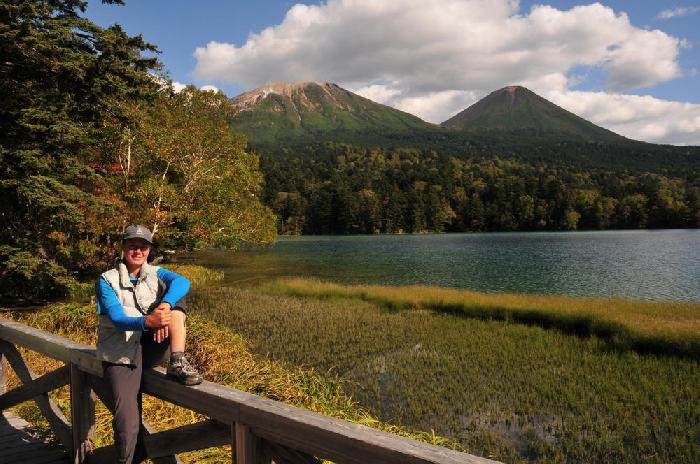 Lac Onnetoh et volcan Meakan Dake