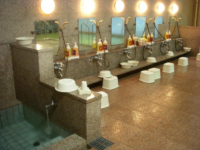 Un onsen - salle de lavage