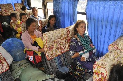 Dans le bus pour l'hôpital