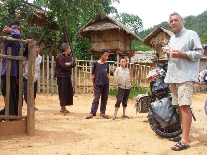 Entre Muang Kham et Phou lao