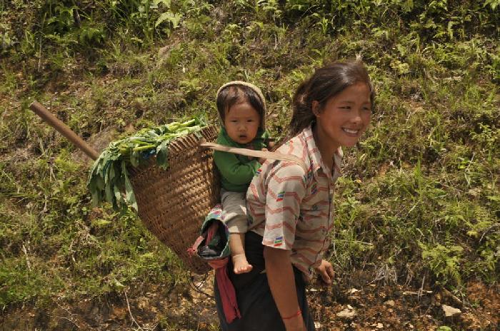 Entre Muang Kham et Phou lao