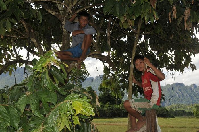 Enfants  Vang Vieng