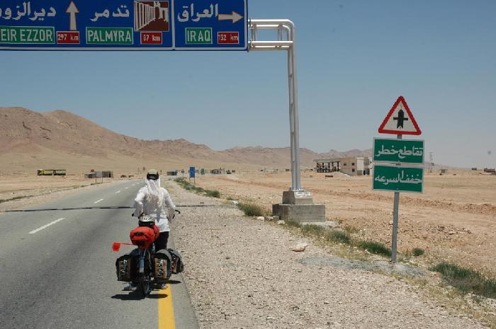 Sur la route de Palmyre